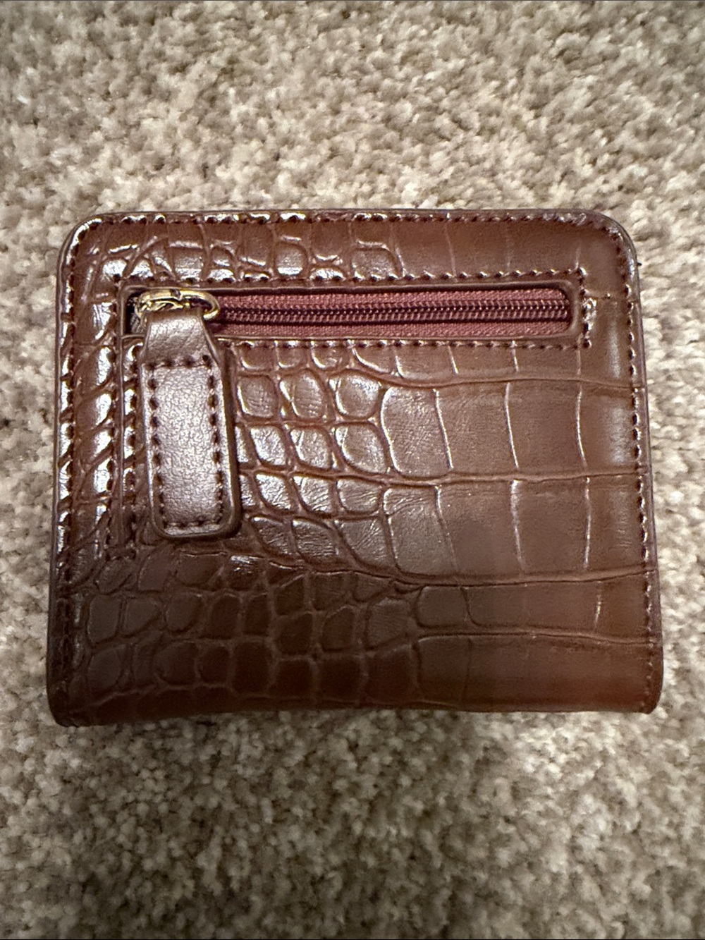 Unisex Brown Croc-Embossed Leather Wallet - Classic Style